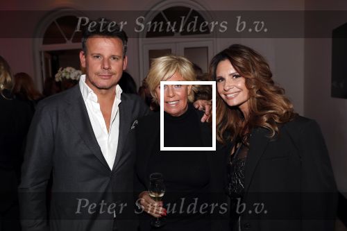 Amsterdam 12 november 2019
Presentatie nieuwe Nouveau met Leco v Zadelhoff als gast hoofdredakteur. De presentatie vond plaats in hotel The Dylan . Leco met een vriendin en Leontine Borsato