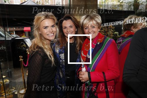 Amsterdam 12 november 2019
Presentatie en opening winkel Shoeby van Fred v Leer en Nicolette v Dam.
Nicolette Fred Leontine Borsato en Caroline Tensen