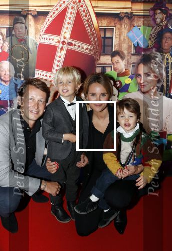 Amsterdam 5 oktober 2019
Premiere Sinterklaasfilm in pathe Arena . Lieke v Lexmond kwam met haar man Bas v Veggel en hun zoons