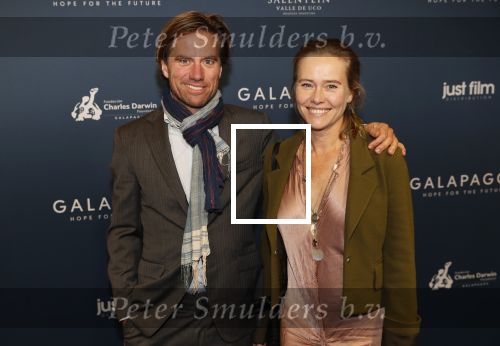 Amsterdam 28 oktober 2019
Premiere Galapagos in Tuschinski. Liesbeth Kamerling met haar broer Kristiaan