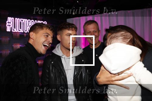 Amsterdam 9 oktober 2019
Lil kleine beeld onthulling bij Madame Tussaud.
Zijn vriendin Jaimie Vaes zijn zoontje en zijn vader zijn ook aanwezig.