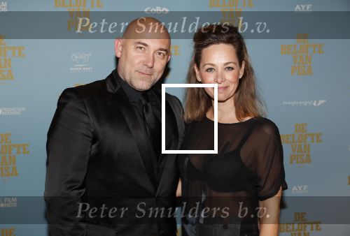 Amsterdam 7 oktober 2019
Premiere de belofte van Pisa in Tuschinski. Loek Peters met partner