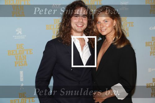 Amsterdam 7 oktober 2019
Premiere de belofte van Pisa in Tuschinski. Lucas Hamming met vriendin