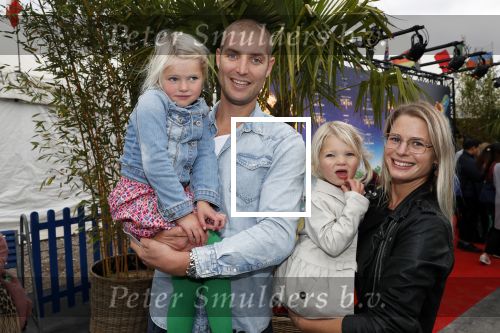 Den Haag 13 september 2019
Premiere Cirque du Soleil op het malieveld in Den Haag. Maarten v d Weijden met vrouw en dochters