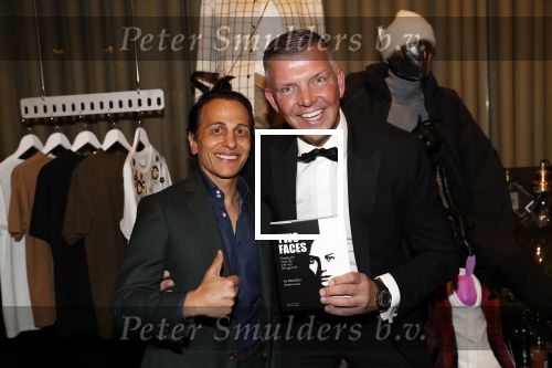 Amsterdam 12 november 2019
lancering van het boek Two Faces van Ali Pirayesh in the Dutchess.
Ali met mark v Nieuwkerk