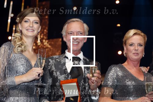 Amsterdam 9 oktober 2019
Uitreiking televizierring 2019 in AFAS Live., Winnaar Martien Meiland  met zijn familie