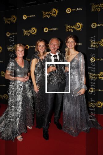 Amsterdam 9 oktober 2019
Uitreiking televizierring 2019 in AFAS Live. Winnaar Martien Meiland met zijn familie