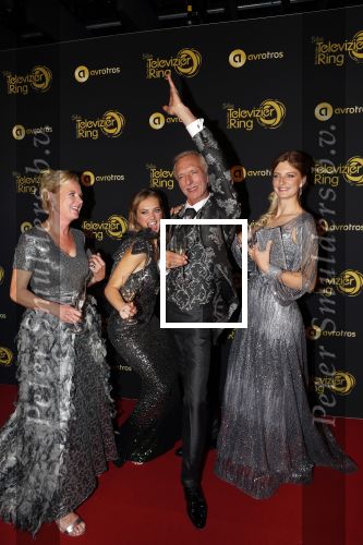 Amsterdam 9 oktober 2019
Uitreiking televizierring 2019 in AFAS Live. Winnaar Martien Meiland met zijn familie