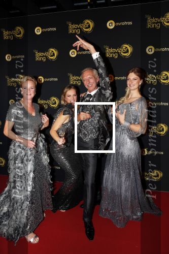 Amsterdam 9 oktober 2019
Uitreiking televizierring 2019 in AFAS Live. Winnaar Martien Meiland met zijn familie