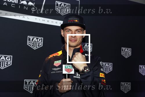 Amsterdam 16 oktober 2019
Presentatie nieruwe Tag Heuer Max Verstappen horloge bij Majestic. Max arriveert in een speciale Aston Martin op de dam in Amsterdam. Shelly sterk presenteert de presentatie.