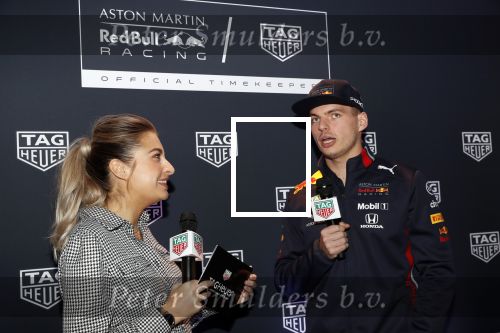 Amsterdam 16 oktober 2019
Presentatie nieruwe Tag Heuer Max Verstappen horloge bij Majestic. Max arriveert in een speciale Aston Martin op de dam in Amsterdam. Shelly sterk presenteert de presentatie.