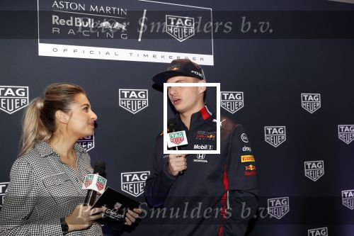 Amsterdam 16 oktober 2019
Presentatie nieruwe Tag Heuer Max Verstappen horloge bij Majestic. Max arriveert in een speciale Aston Martin op de dam in Amsterdam. Shelly sterk presenteert de presentatie.