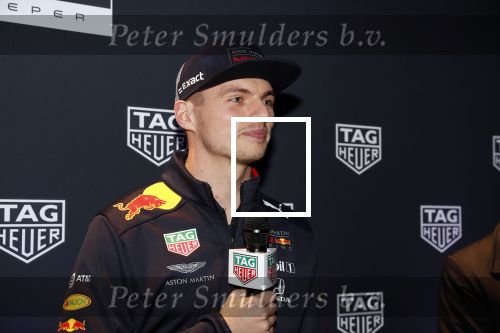 Amsterdam 16 oktober 2019
Presentatie nieruwe Tag Heuer Max Verstappen horloge bij Majestic. Max arriveert in een speciale Aston Martin op de dam in Amsterdam. Shelly sterk presenteert de presentatie.