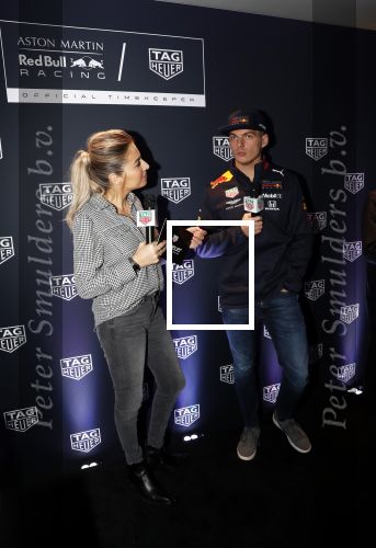 Amsterdam 16 oktober 2019
Presentatie nieruwe Tag Heuer Max Verstappen horloge bij Majestic. Max arriveert in een speciale Aston Martin op de dam in Amsterdam. Shelly sterk presenteert de presentatie.