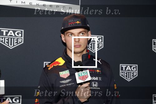 Amsterdam 16 oktober 2019
Presentatie nieruwe Tag Heuer Max Verstappen horloge bij Majestic. Max arriveert in een speciale Aston Martin op de dam in Amsterdam. Shelly sterk presenteert de presentatie.