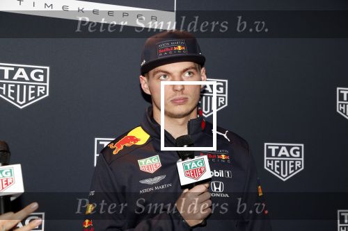 Amsterdam 16 oktober 2019
Presentatie nieruwe Tag Heuer Max Verstappen horloge bij Majestic. Max arriveert in een speciale Aston Martin op de dam in Amsterdam. Shelly sterk presenteert de presentatie.