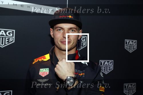 Amsterdam 16 oktober 2019
Presentatie nieruwe Tag Heuer Max Verstappen horloge bij Majestic. Max arriveert in een speciale Aston Martin op de dam in Amsterdam. Shelly sterk presenteert de presentatie.