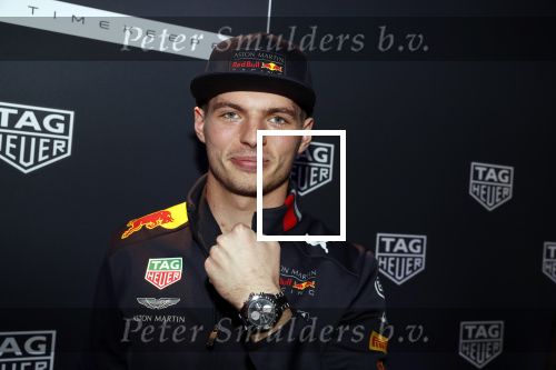 Amsterdam 16 oktober 2019
Presentatie nieruwe Tag Heuer Max Verstappen horloge bij Majestic. Max arriveert in een speciale Aston Martin op de dam in Amsterdam. Shelly sterk presenteert de presentatie.