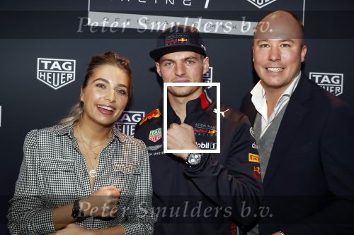 Amsterdam 16 oktober 2019
Presentatie nieruwe Tag Heuer Max Verstappen horloge bij Majestic. Max arriveert in een speciale Aston Martin op de dam in Amsterdam. Shelly sterk presenteert de presentatie.