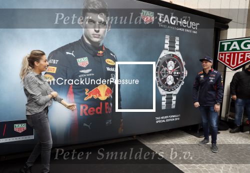 Amsterdam 16 oktober 2019
Presentatie nieruwe Tag Heuer Max Verstappen horloge bij Majestic. Max arriveert in een speciale Aston Martin op de dam in Amsterdam. Shelly sterk presenteert de presentatie.