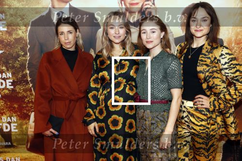 Amsterdam 14 oktober 2019
Premiere Wat is dan liefde in Tuschinski. Kiki van Deursen, Caroline Spoor (zwanger), Sigrid ten Napel en Melody Klaver