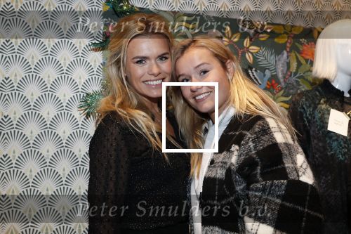 Amsterdam 12 november 2019
Presentatie en opening winkel Shoeby van Fred v Leer en Nicolette v Dam.
Mikki Kiemeney kwam met haar moeder