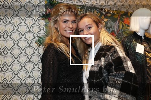 Amsterdam 12 november 2019
Presentatie en opening winkel Shoeby van Fred v Leer en Nicolette v Dam.
Mikki Kiemeney kwam met haar moeder