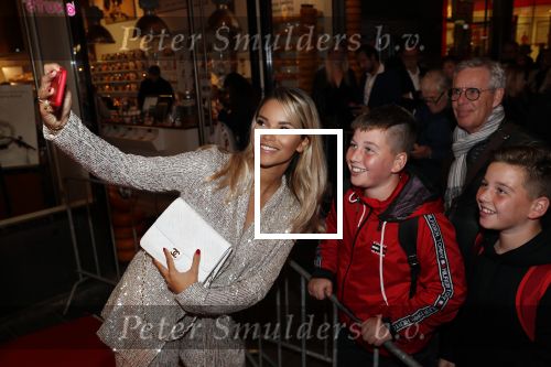 Amsterdam 14 oktober 2019
Premiere Wat is dan liefde in Tuschinski. Monica Geuze kwam met partner Lars Veldwijk