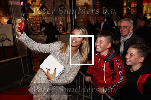 Amsterdam 14 oktober 2019
Premiere Wat is dan liefde in Tuschinski. Monica Geuze kwam met partner Lars Veldwijk