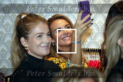 Amsterdam 12 november 2019
Presentatie en opening winkel Shoeby van Fred v Leer en Nicolette v Dam.
Monique Westenberg