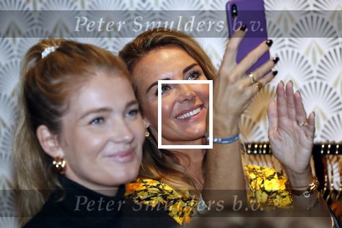 Amsterdam 12 november 2019
Presentatie en opening winkel Shoeby van Fred v Leer en Nicolette v Dam.
Monique Westenberg