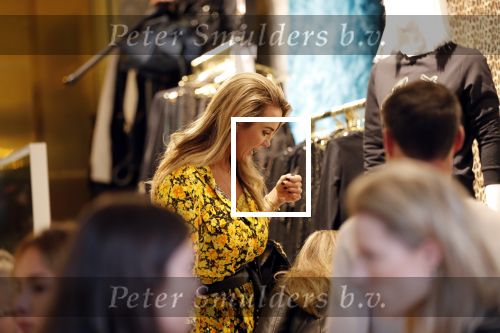 Amsterdam 12 november 2019
Presentatie en opening winkel Shoeby van Fred v Leer en Nicolette v Dam.
Monique Westenberg