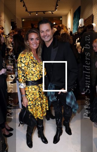 Amsterdam 12 november 2019
Presentatie en opening winkel Shoeby van Fred v Leer en Nicolette v Dam.
Monique Westenberg
