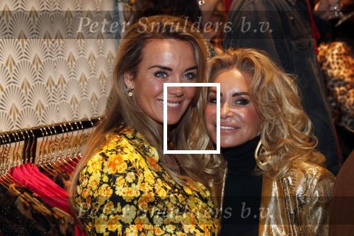 Amsterdam 12 november 2019
Presentatie en opening winkel Shoeby van Fred v Leer en Nicolette v Dam.
Monique Westenberg en Connie Witteman