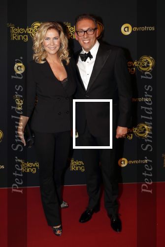Amsterdam 9 oktober 2019
Uitreiking televizierring 2019 in AFAS Live. Nance Coolen met haar man