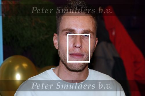 Utrecht 21 oktober 2019
Boekpresentatie Sterre Koning bij de ping pong club. Romy Monteiro krijgt het eerste boek. Nicky Romero