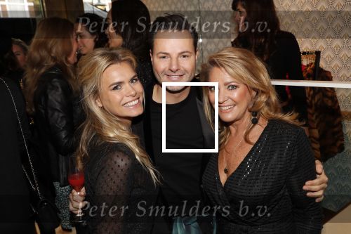 Amsterdam 12 november 2019
Presentatie en opening winkel Shoeby van Fred v Leer en Nicolette v Dam.
Nicolette met moeder