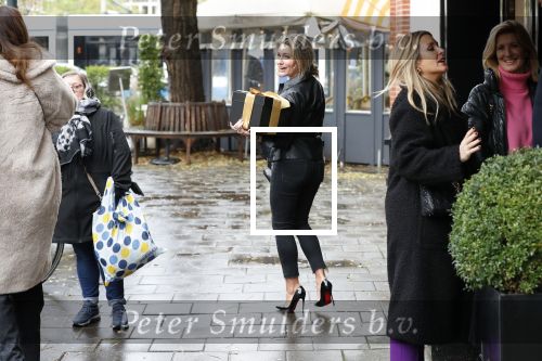 Amsterdam 12 november 2019
Presentatie en opening winkel Shoeby van Fred v Leer en Nicolette v Dam.
Nikkie Plessen