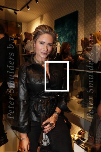 Amsterdam 12 november 2019
Presentatie en opening winkel Shoeby van Fred v Leer en Nicolette v Dam.
Nikkie Plessen