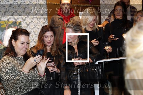 Amsterdam 12 november 2019
Presentatie en opening winkel Shoeby van Fred v Leer en Nicolette v Dam.
Nikkie Plessen wn Manon Meijer