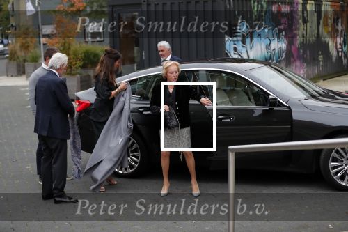 Hilversum 7 oktober 2019
Gala voor breast care foundation in studio 21. Nina Brink mert Pieters Storms zijn broer met vrouw/vriendin
