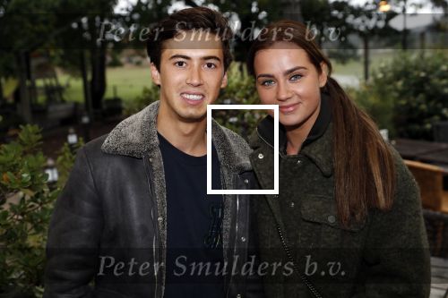 Blaricum 4 oktober 2019
Dierendag met een ontbijt voor de hondjes georganiseerd door Rosanna Kluivert en Nino Wilkes. Anouk Smulders presenteert het. Nino met Estelle Bergkamp