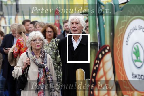 Den Haag 13 september 2019
Premiere Cirque du Soleil op het malieveld in Den Haag. Paul v Vliet met zijn vrouw