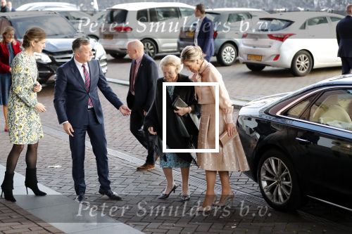 Amsterdam 4 november 2019
Koningin Maxima en prinses Beatrix arriveren bij uitreiking prins Bernhard cultuurprijs in theater aan het IJ.