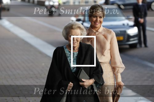 Amsterdam 4 november 2019
Koningin Maxima en prinses Beatrix arriveren bij uitreiking prins Bernhard cultuurprijs in theater aan het IJ.