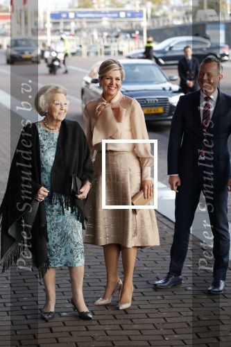 Amsterdam 4 november 2019
Koningin Maxima en prinses Beatrix arriveren bij uitreiking prins Bernhard cultuurprijs in theater aan het IJ.