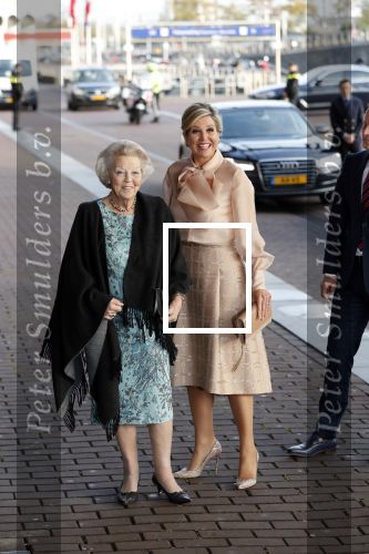 Amsterdam 4 november 2019
Koningin Maxima en prinses Beatrix arriveren bij uitreiking prins Bernhard cultuurprijs in theater aan het IJ.