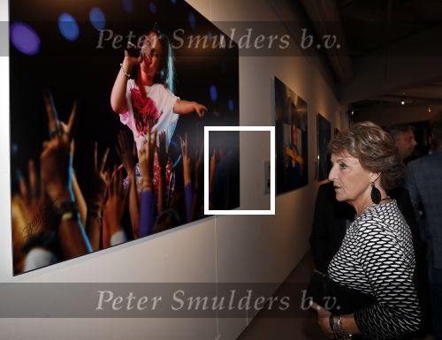 Amstelveen 1 oktober 2019
15 jaar de Esther Vergeer Foundation in het Cobra museum . Er wordt een expositie geopend van 15 fotografen waaronder oa William Rutten Estelle Cruijff Klaasjan v d Weij Patty Brard Isa Hoes Marco Borsato Sacha de Boer Klaas v Kruistem en Edwin Smulders. Anouk Smulders presenteert het en Prinses Margriet is aanwezig.