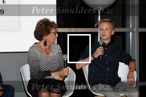 Amstelveen 1 oktober 2019
15 jaar de Esther Vergeer Foundation in het Cobra museum . Er wordt een expositie geopend van 15 fotografen waaronder oa William Rutten Estelle Cruijff Klaasjan v d Weij Patty Brard Isa Hoes Marco Borsato Sacha de Boer Klaas v Kruistem en Edwin Smulders. Anouk Smulders presenteert het en Prinses Margriet is aanwezig.