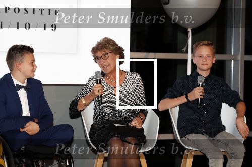 Amstelveen 1 oktober 2019
15 jaar de Esther Vergeer Foundation in het Cobra museum . Er wordt een expositie geopend van 15 fotografen waaronder oa William Rutten Estelle Cruijff Klaasjan v d Weij Patty Brard Isa Hoes Marco Borsato Sacha de Boer Klaas v Kruistem en Edwin Smulders. Anouk Smulders presenteert het en Prinses Margriet is aanwezig.